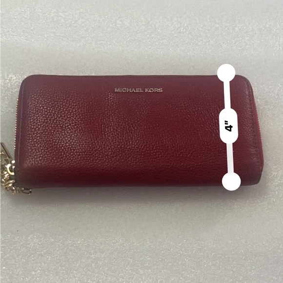 ♥️🌺♥️ Michael Kors large wallet (red wine color ) - Picture 8 of 17